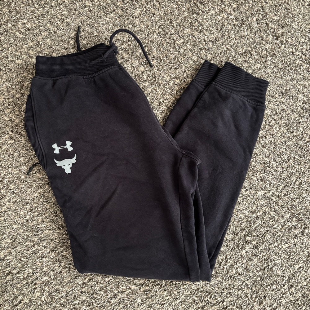 Under Armour Project Rock black fitted joggers Medium